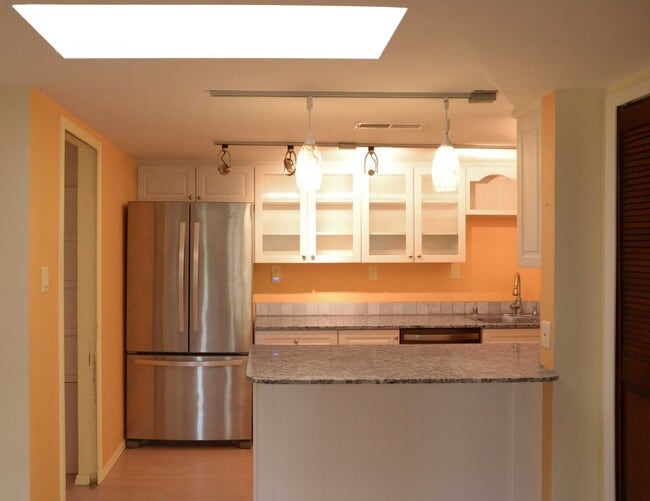 Building Photo - Beautiful Apartment at Los Pueblos de Santa Fe