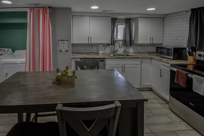 Building Photo - 2881 W 65th Ave