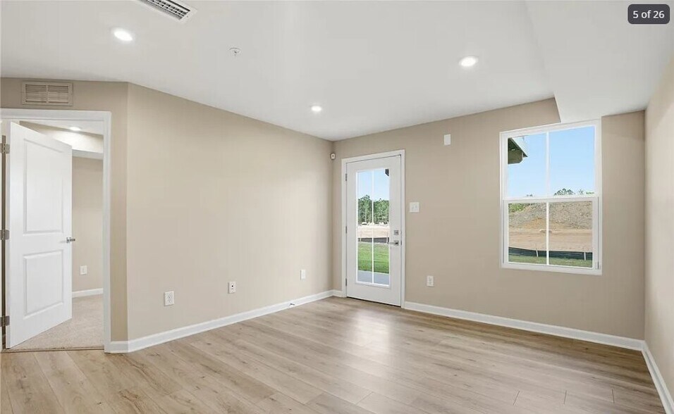 Building Photo - 509 Portal Dr
