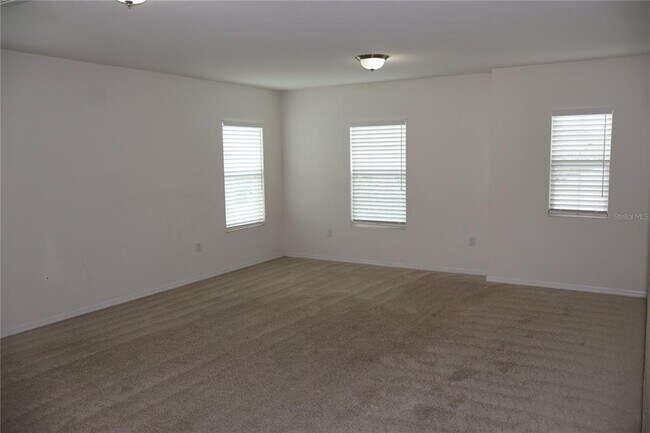 Building Photo - 4540 SW 65th Pl