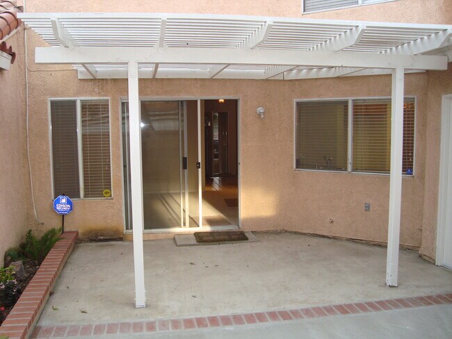 Building Photo - 2911 Snow Creek Ln
