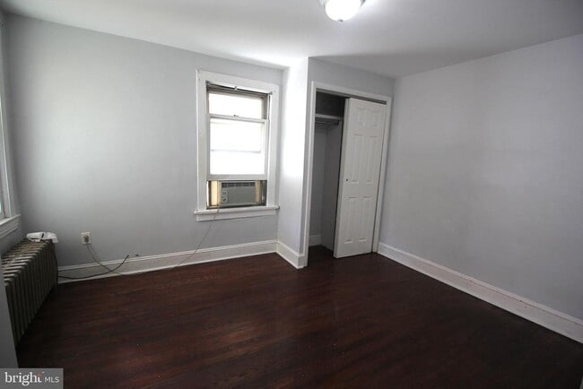 Building Photo - 417 Elmer St