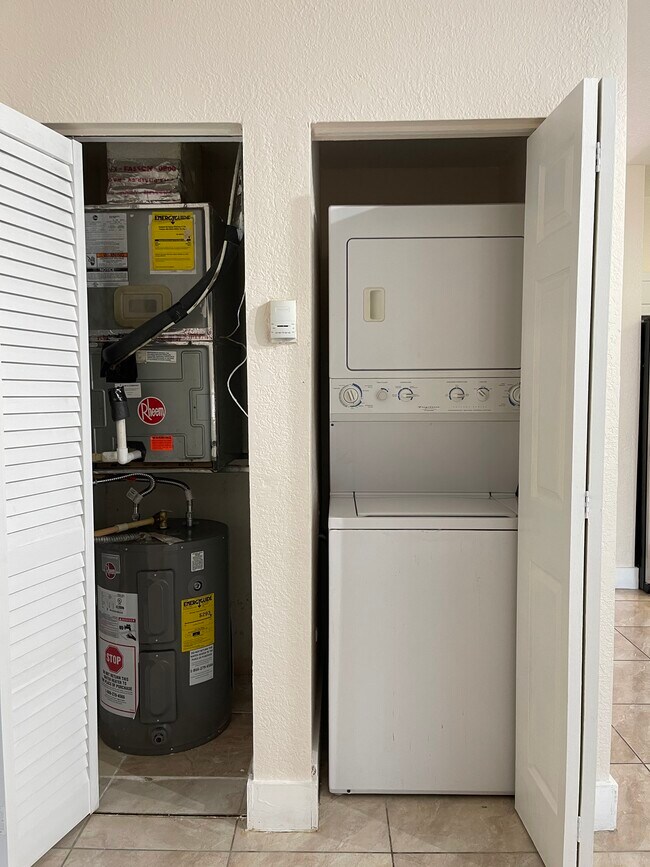 Building Photo - 17350 NW 67th Ave