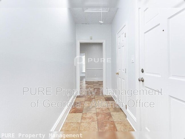 Building Photo - 7175 Jonesboro Rd