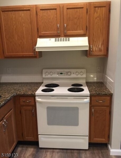 Building Photo - 2 Richmond Rd