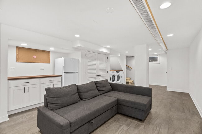 Building Photo - 537 County Line Rd