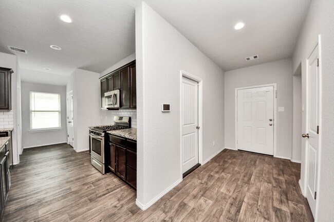 Building Photo - 8302 Rose Petals Ln