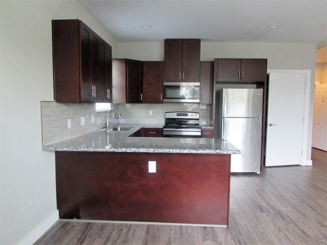 Building Photo - 3249 Dixie Dr