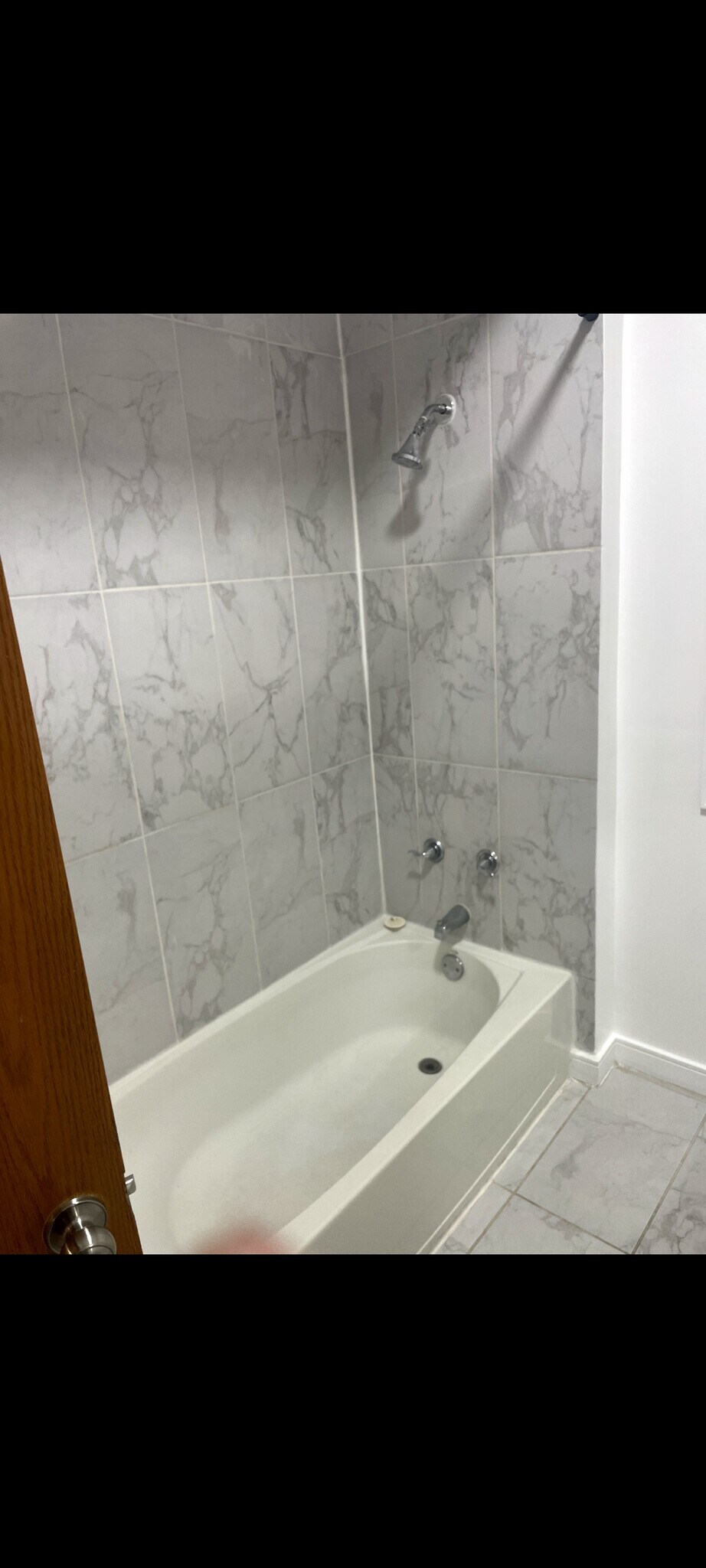 Building Photo - 8346 S Mackinaw Ave