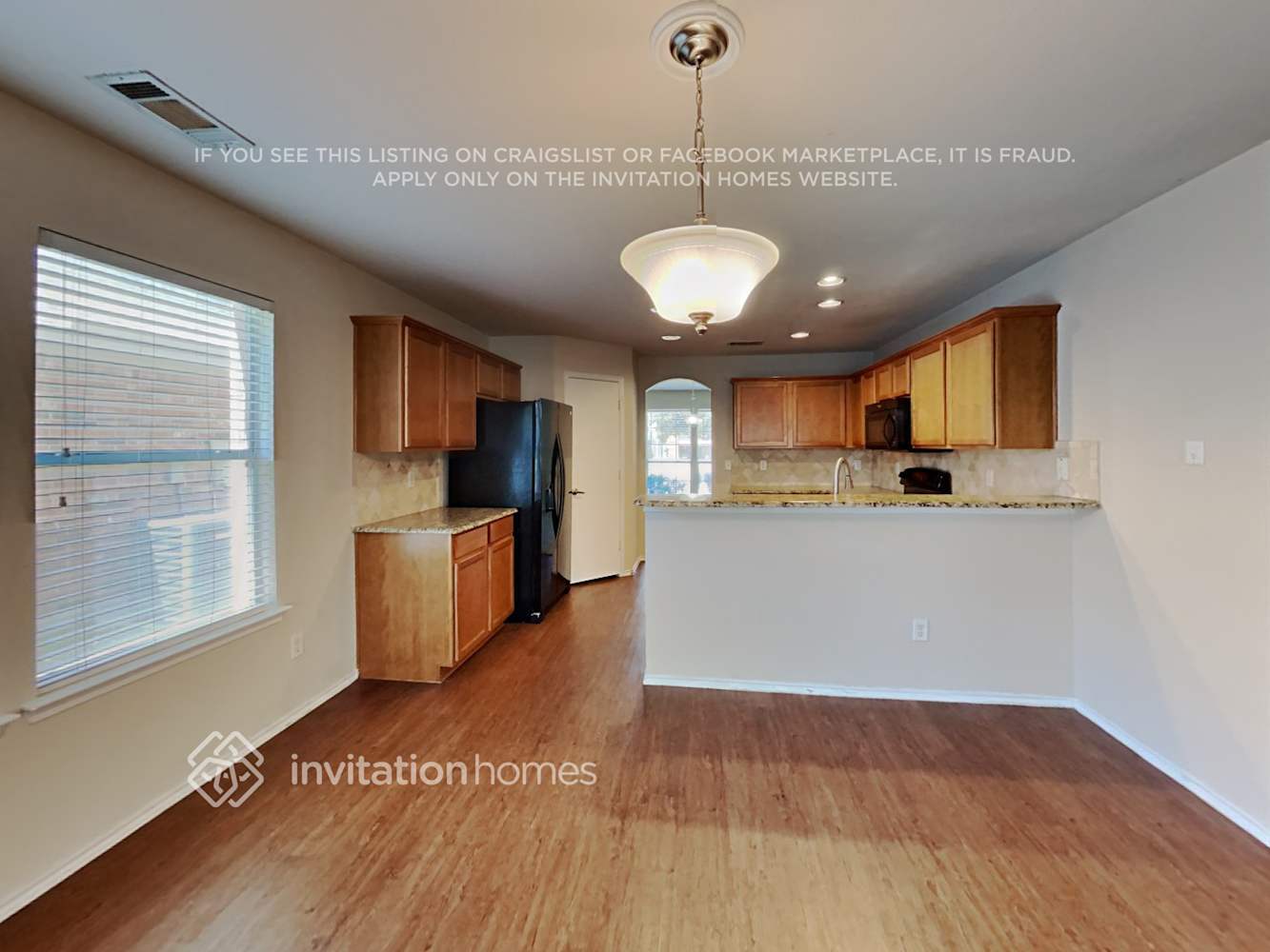 Building Photo - 10404 Hideaway Trail