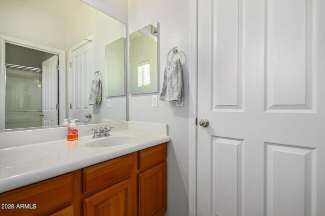 Building Photo - 939 E Sourwood Dr