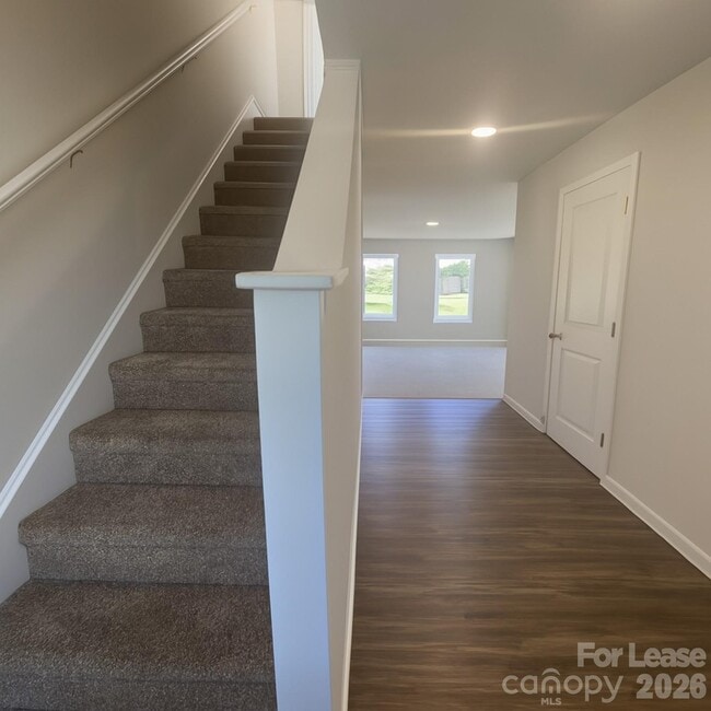 Building Photo - 9354 Creedmore Hills Dr