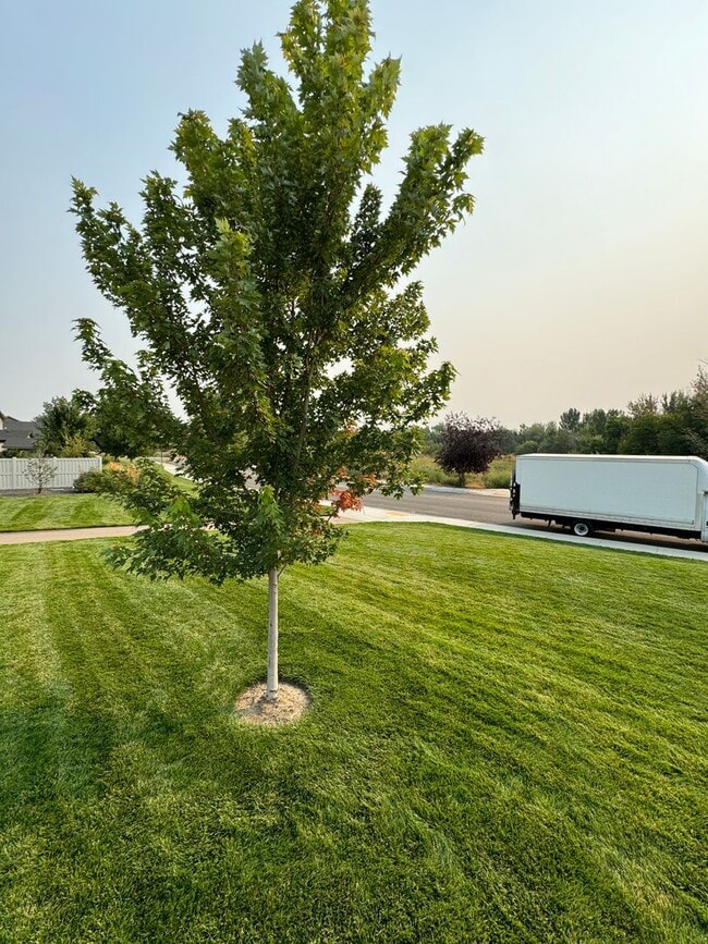 Building Photo - Charming 3-bedroom, 2-bathroom home locate...
