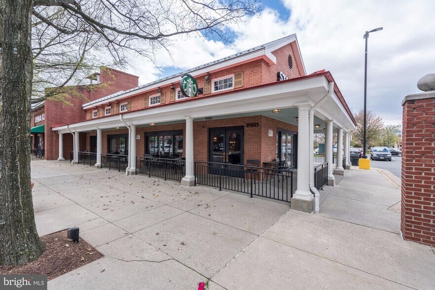 Building Photo - 21228 McFadden Sq