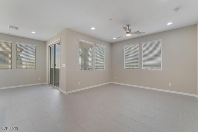 Building Photo - 11236 Rainbow Peak Ave