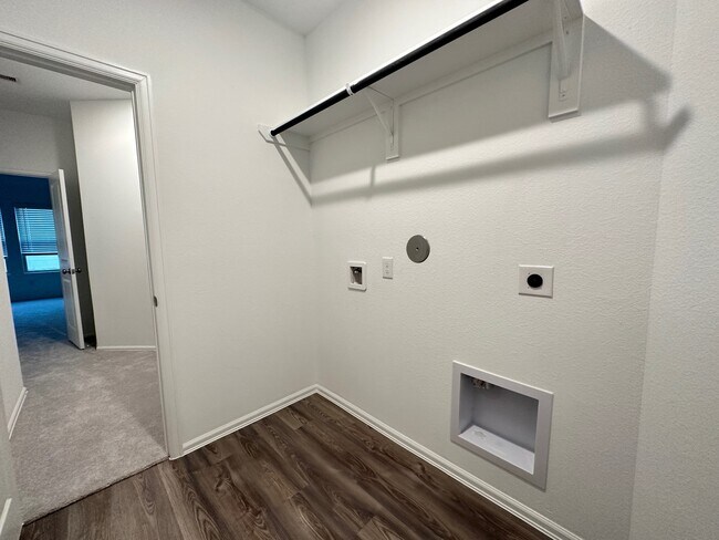 Building Photo - 5804 Knox Lndg Dr