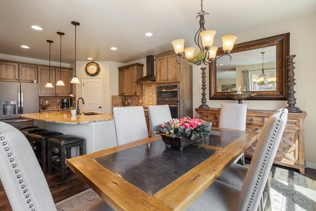 Building Photo - 2156 Villa Creek Cir
