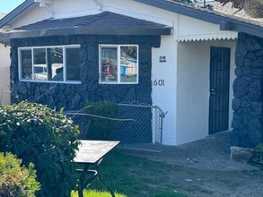 Building Photo - 601 Falcon Dr