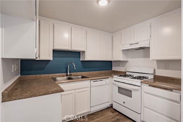 Building Photo - 32021 Avenue E