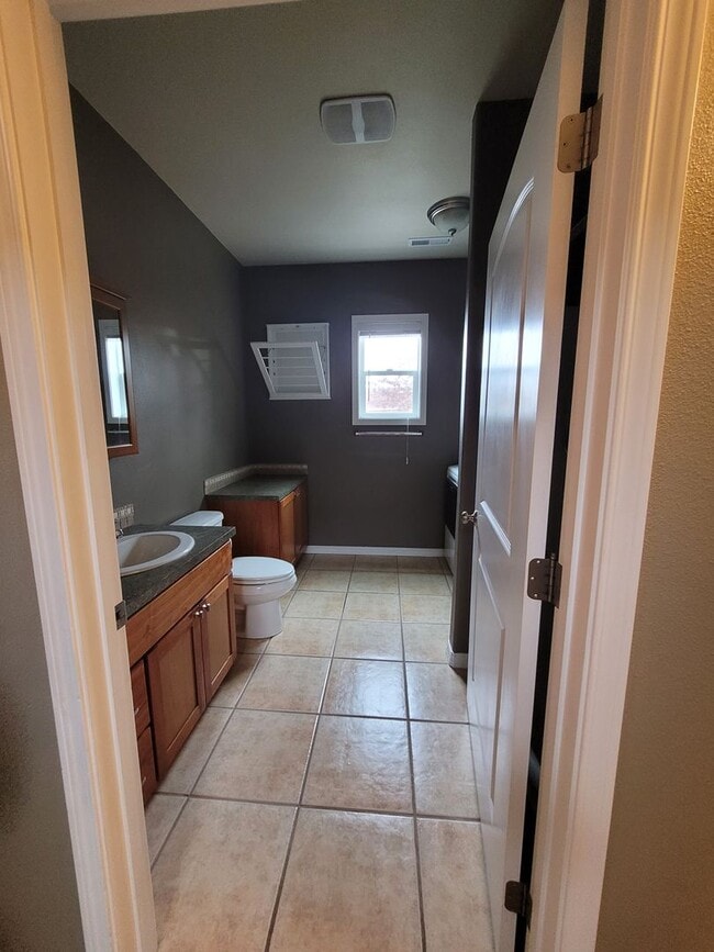 Building Photo - Well Maintained Family Home in Clarkston Heights