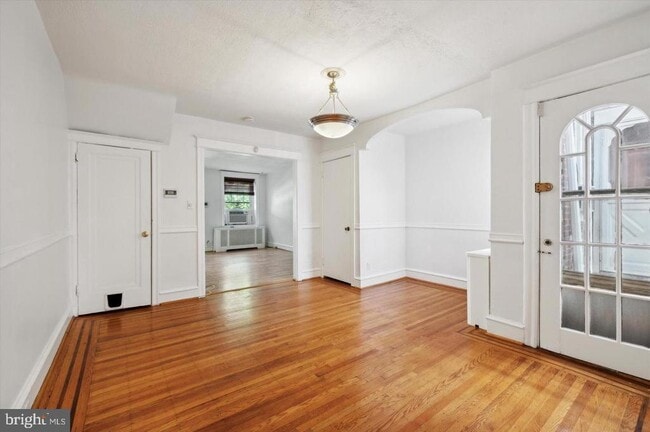 Building Photo - 2735 N 46th St