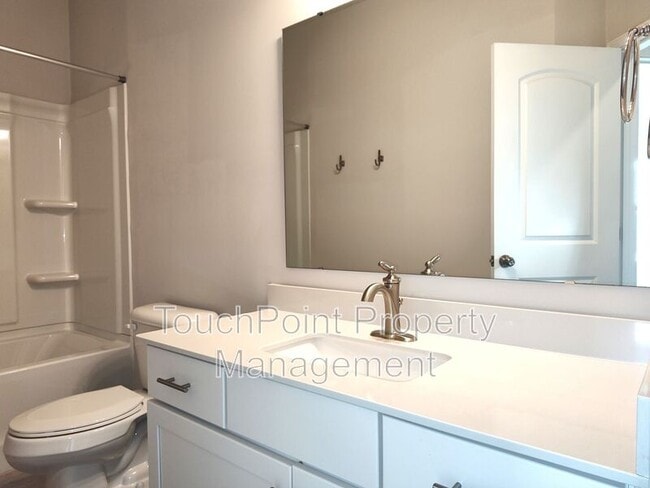 Building Photo - 3327 Glenn Hope Wy