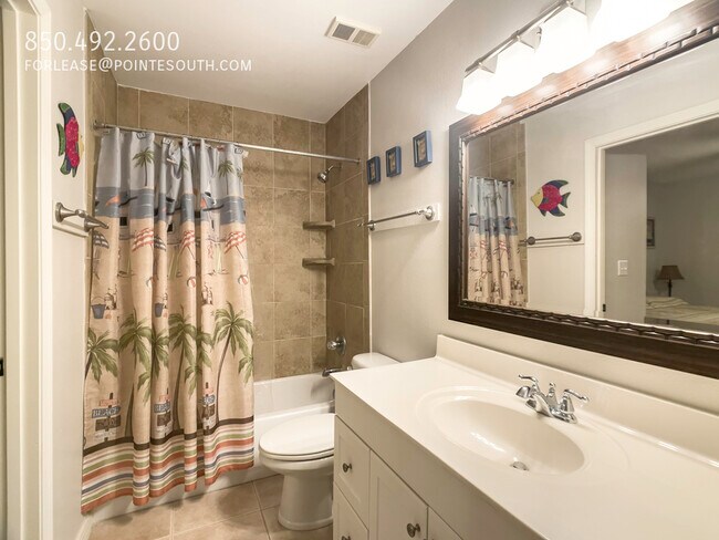 Building Photo - 13500 Sandy Key Dr
