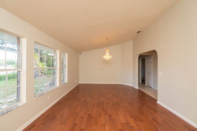Building Photo - 1236 Buffing Cir SE