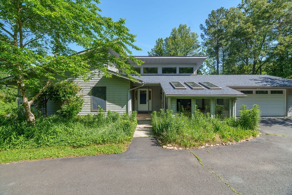 Building Photo - 4047 Amicus Rd