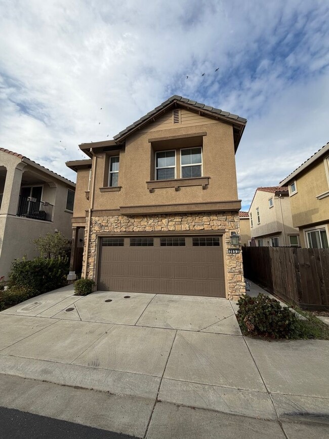 Building Photo - 3 bedroom | 2.5 bathroom | Single family home in North Natomas