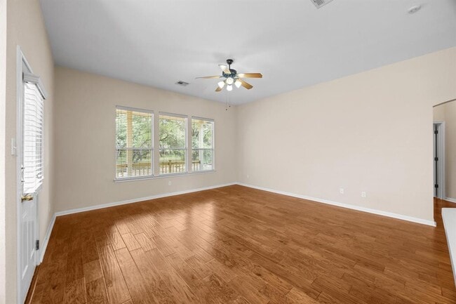 Building Photo - 3808 Noe Ln