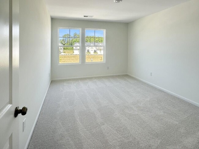 Building Photo - 252 Marelli Dr