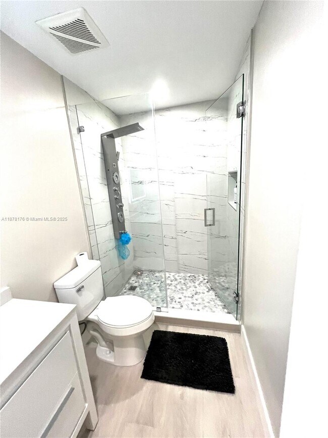 Building Photo - 318 SW 76th Terrace