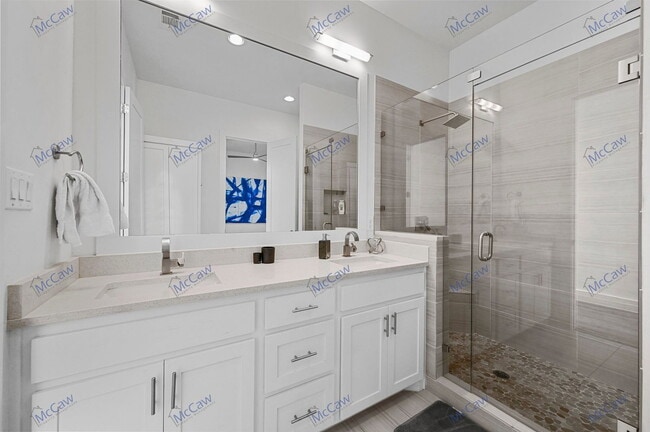 Building Photo - 1831 Euclid Ave