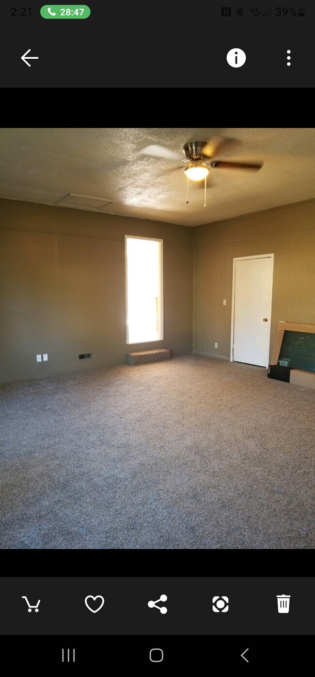 Building Photo - 1703 NW Morningside Dr