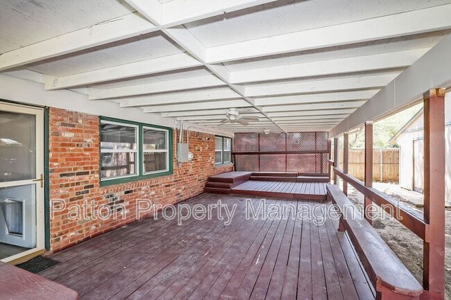 Building Photo - 3304 Janet Dr