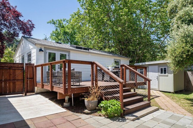 Building Photo - 2188 First Ave