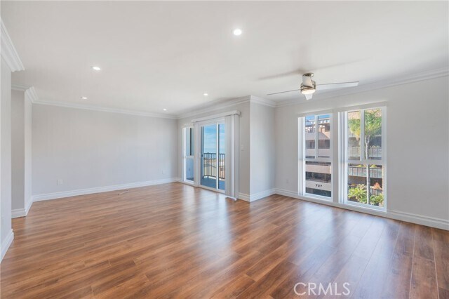 Building Photo - 730 Esplanade