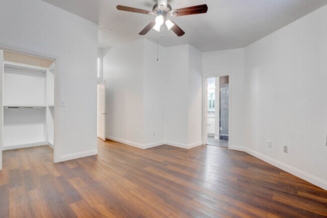 Building Photo - 2205 Riderwood Ave