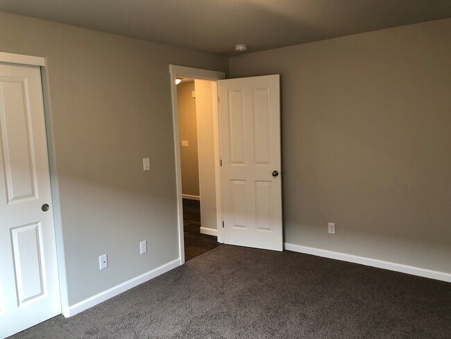 Building Photo - Home in NW Redmond Fieldstone Crossing