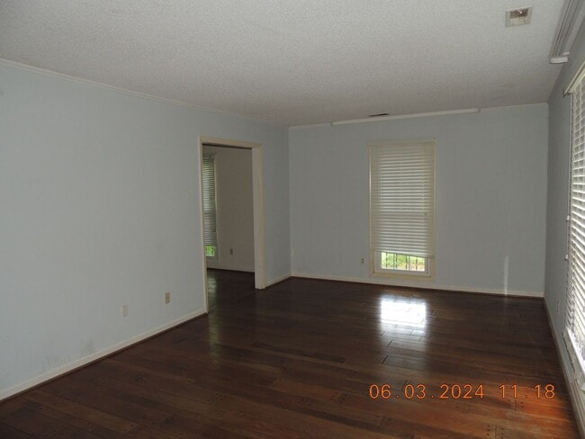 Building Photo - 102 Epworth Dr