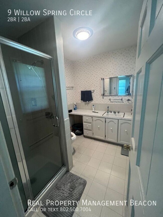 Building Photo - 9 Willow Spring Cir