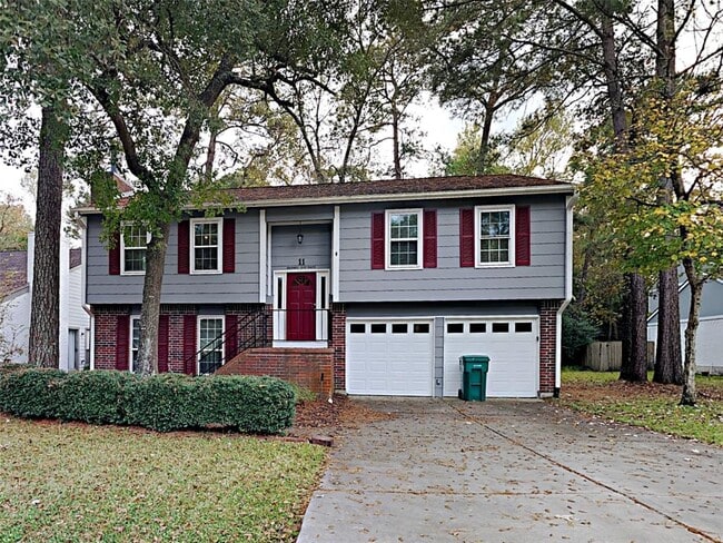Primary Photo - 11 Hickory Oak Dr