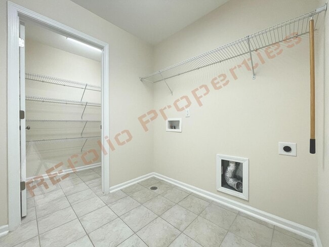 Building Photo - 1103 Laurel Twist Rd