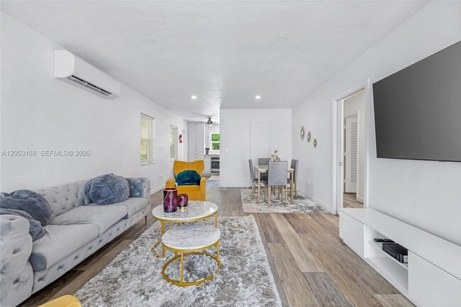 Building Photo - 821 84th St