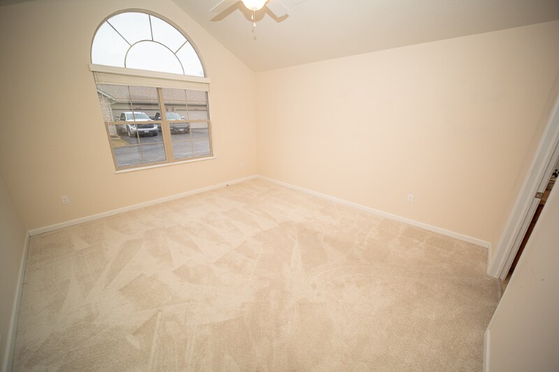 Building Photo - 3912 Coventry Ln