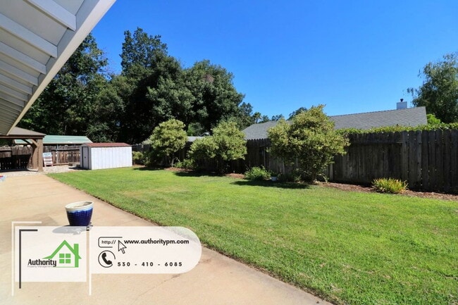 Building Photo - 1976 Chiella Ln