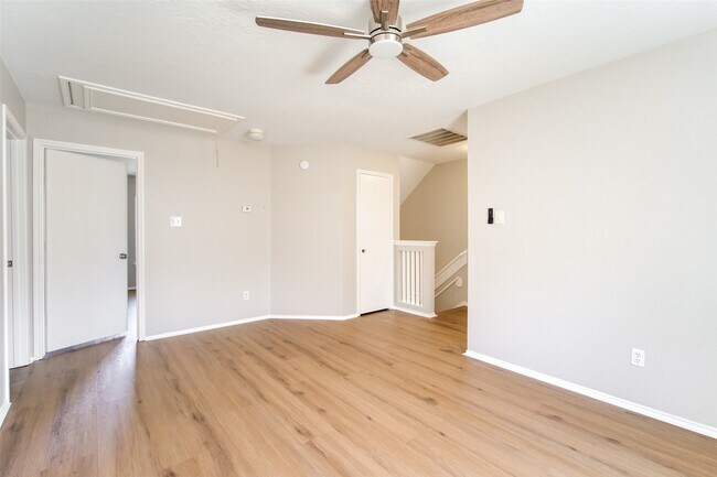 Building Photo - 7706 Eldergrove Ln