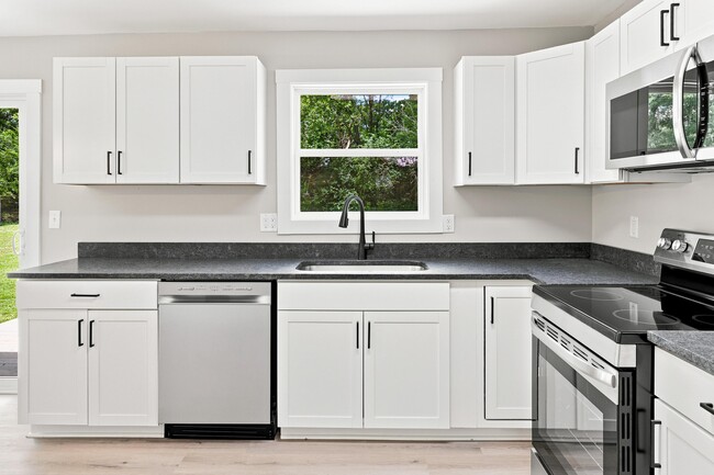 Building Photo - 508 Hiawatha Cir