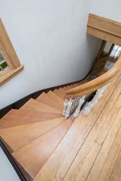 Building Photo - 1901 Palisade Ave